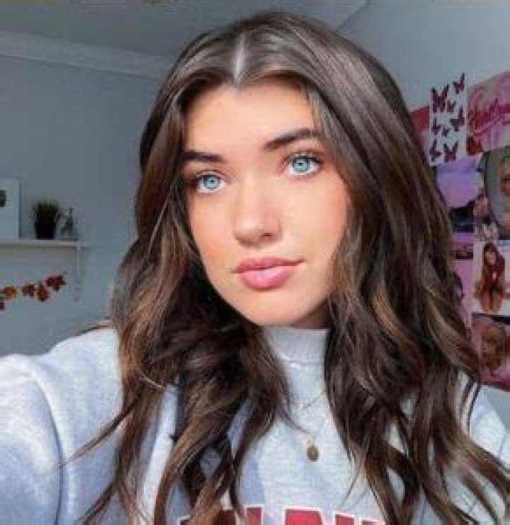 Sara Joy