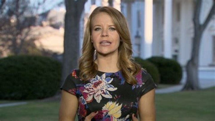 Sara Murray’s Bio, Wiki, CNN, Married, Husband, Height Sara Murray 1