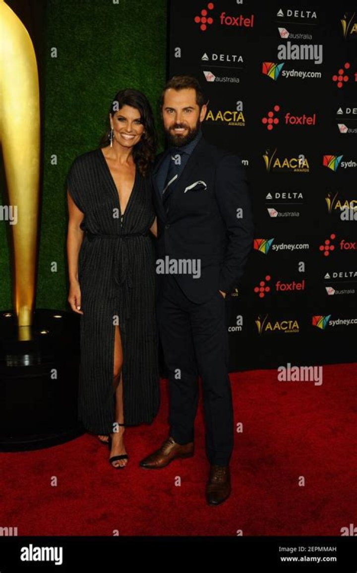 Zoe Ventoura, Daniel Macpherson's Wife
